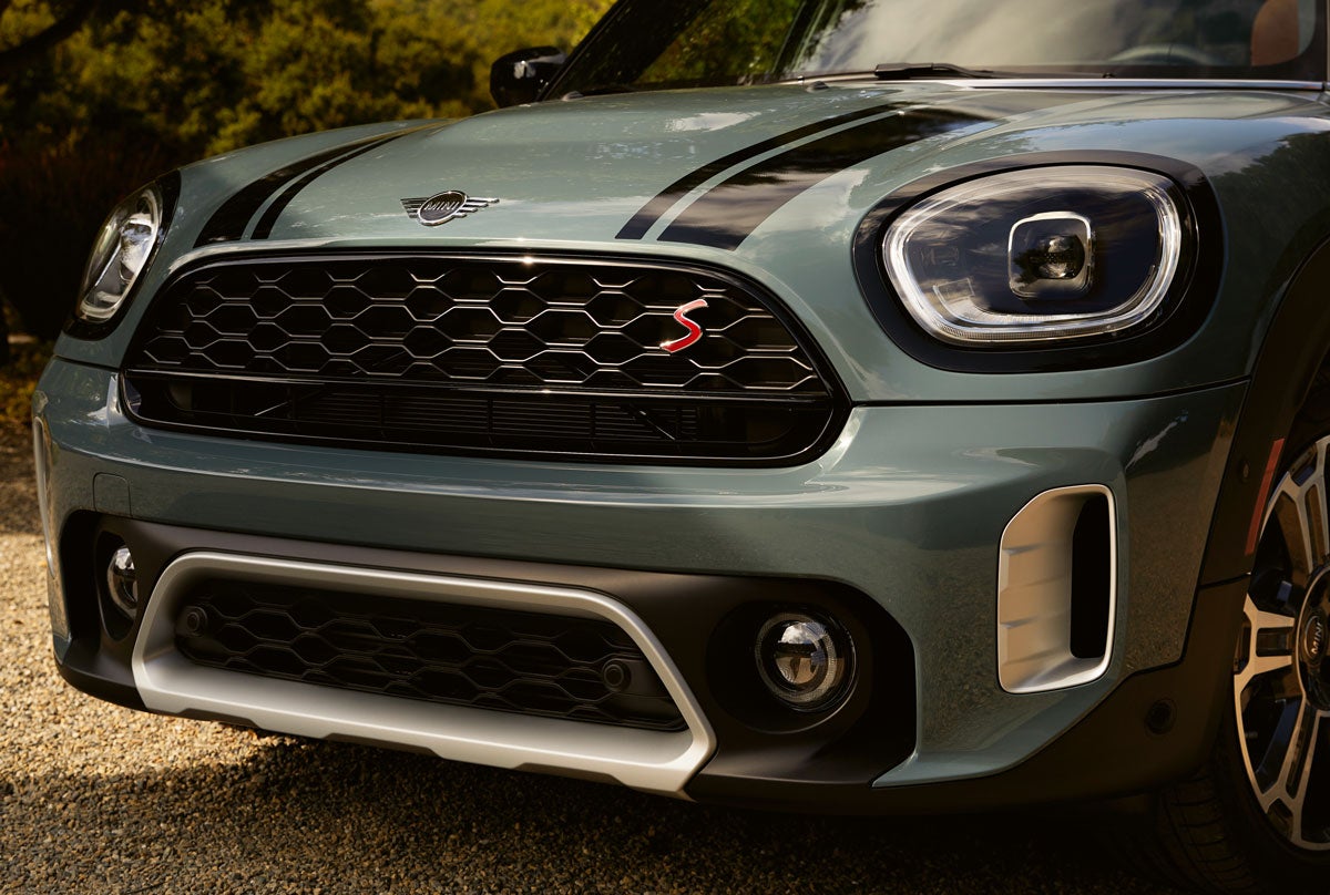 A close up of the grill of a MINI Countryman SAV.