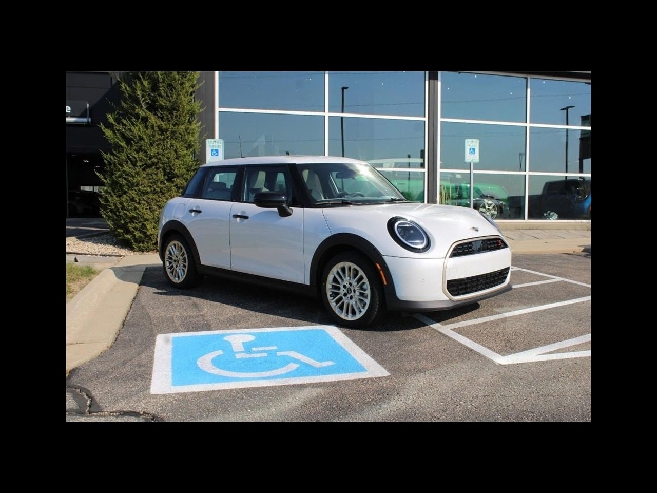 2025 MINI Hardtop 4 Door For Sale Madison WI Sun Prairie