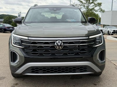 2024 Volkswagen Atlas 2.0T Peak Edition SEL
