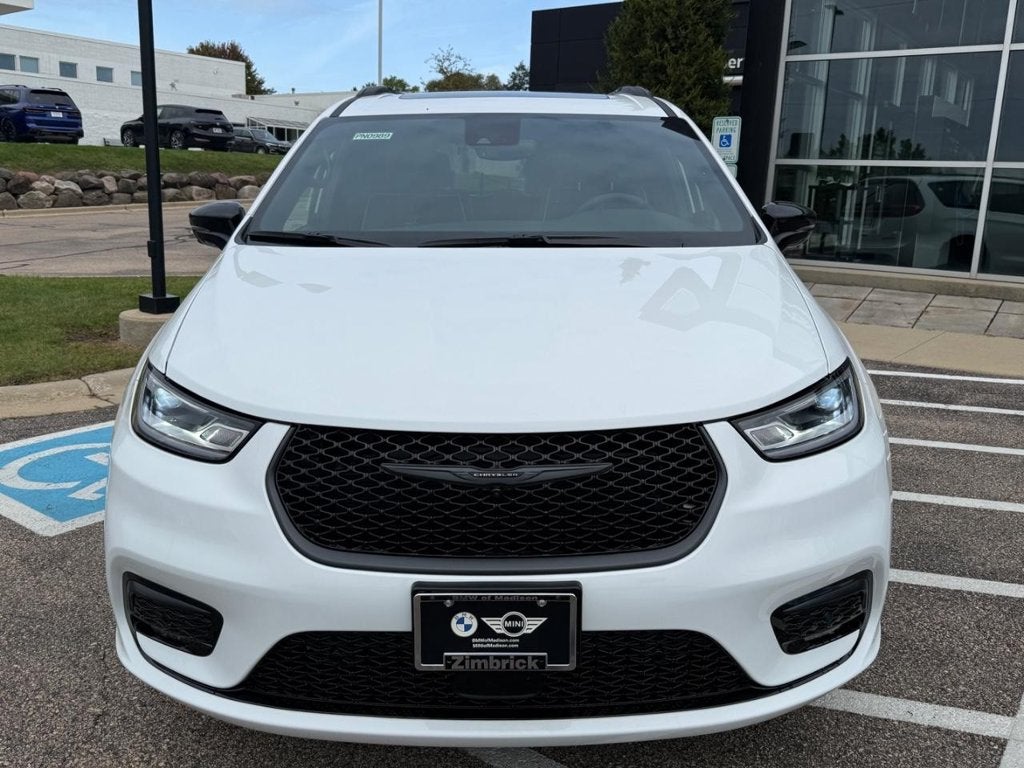 2025 Chrysler Pacifica Limited