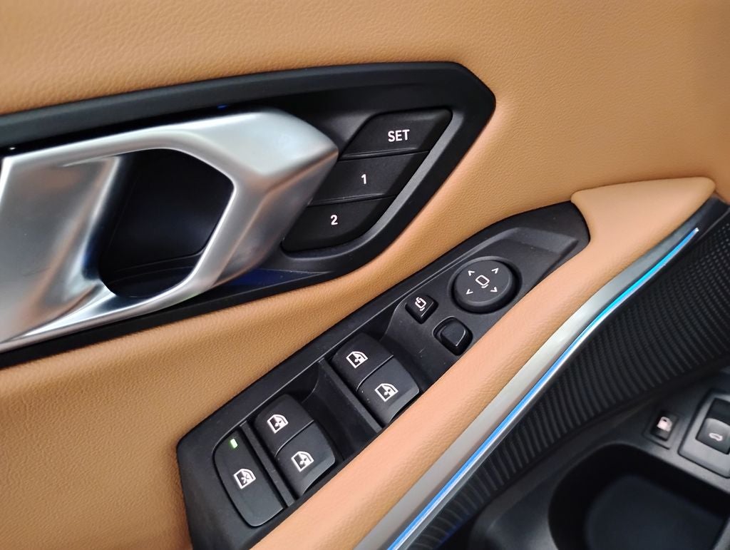 2022 BMW 3 Series 330e xDrive