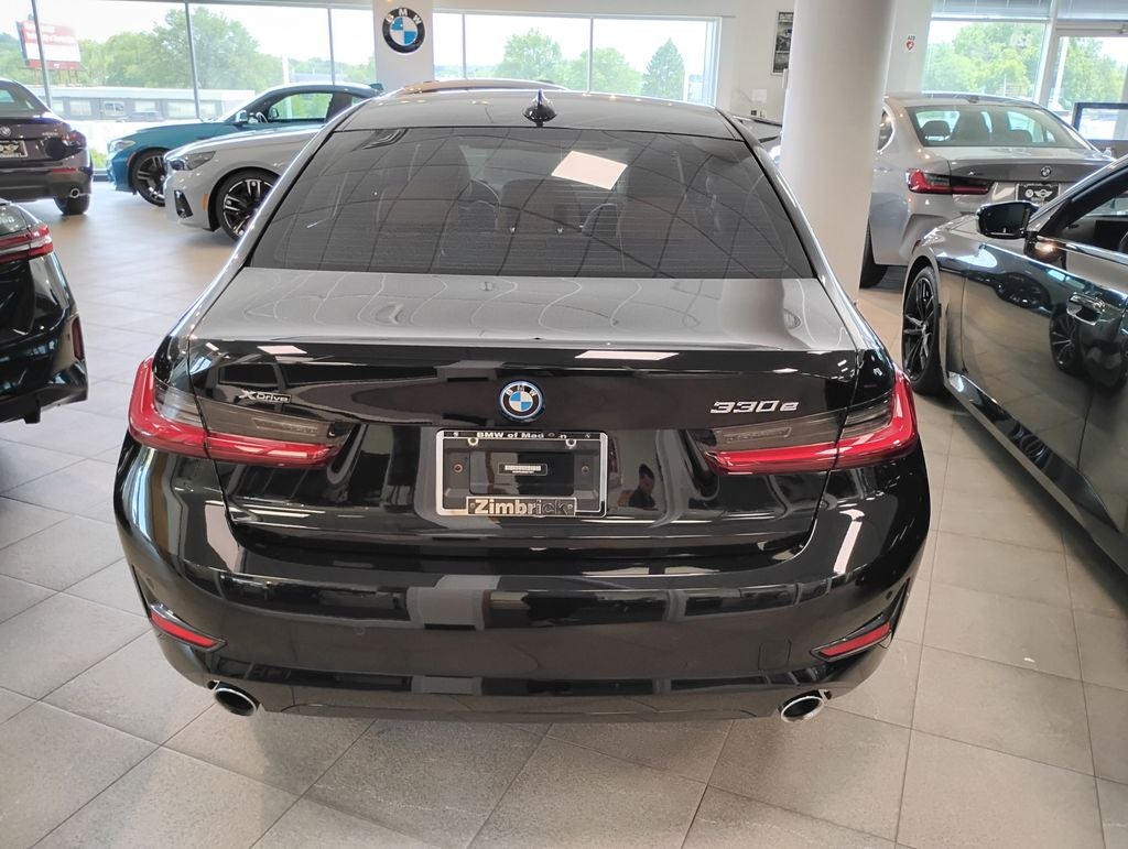 2022 BMW 3 Series 330e xDrive