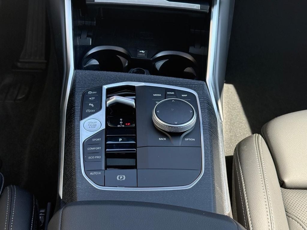2025 BMW 3 Series 330i xDrive