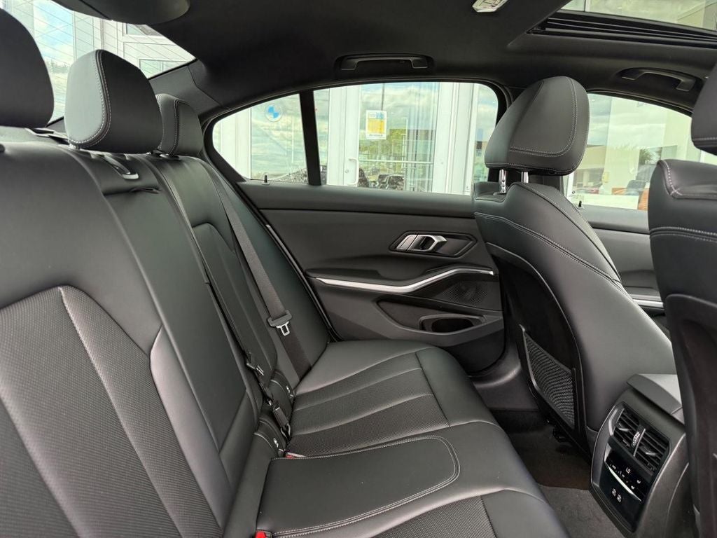 2023 BMW 3 Series 330i xDrive