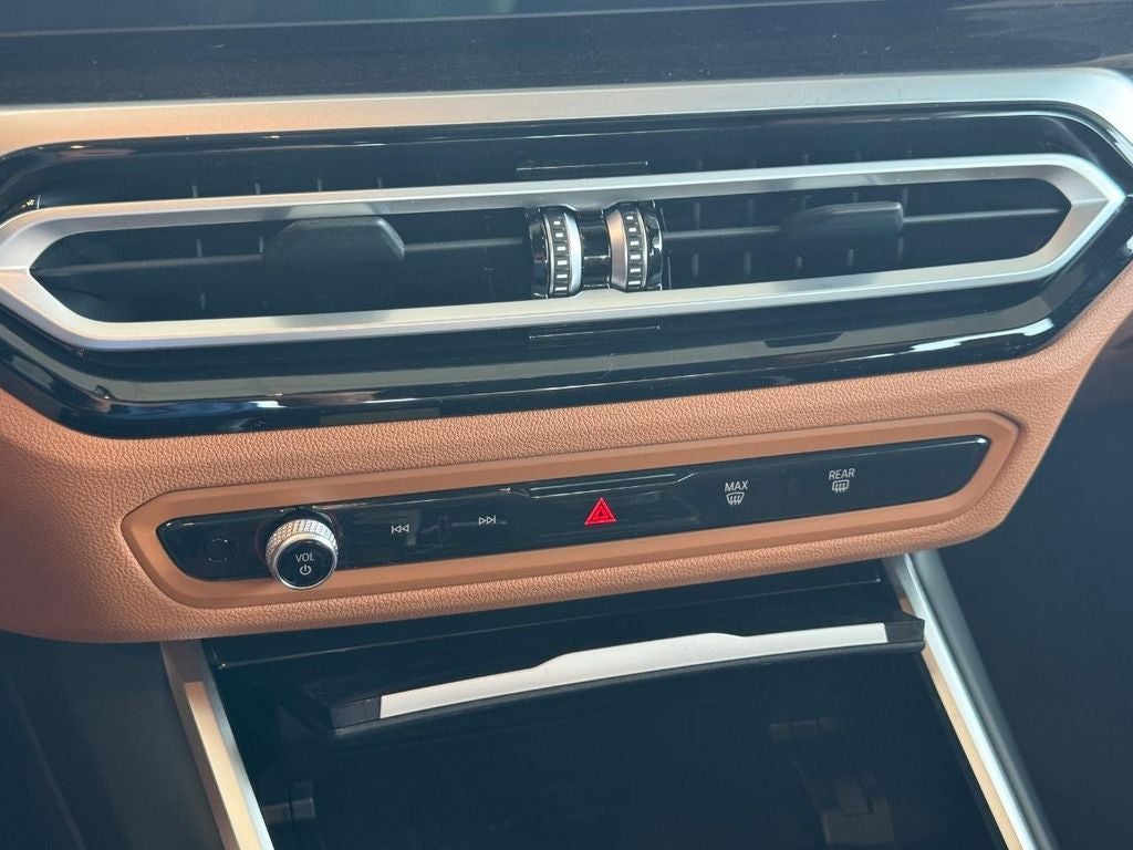 2024 BMW 3 Series 330i xDrive
