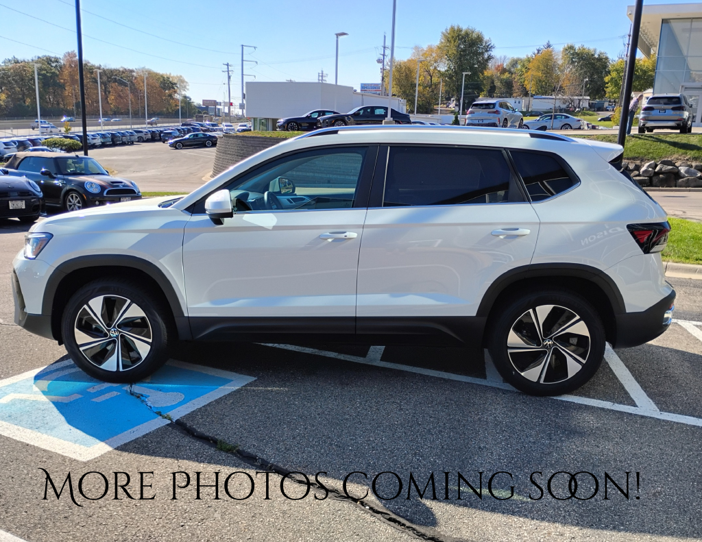 2025 Volkswagen Taos 1.5T SE