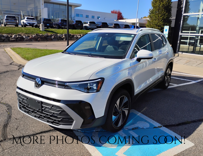 2025 Volkswagen Taos 1.5T SE