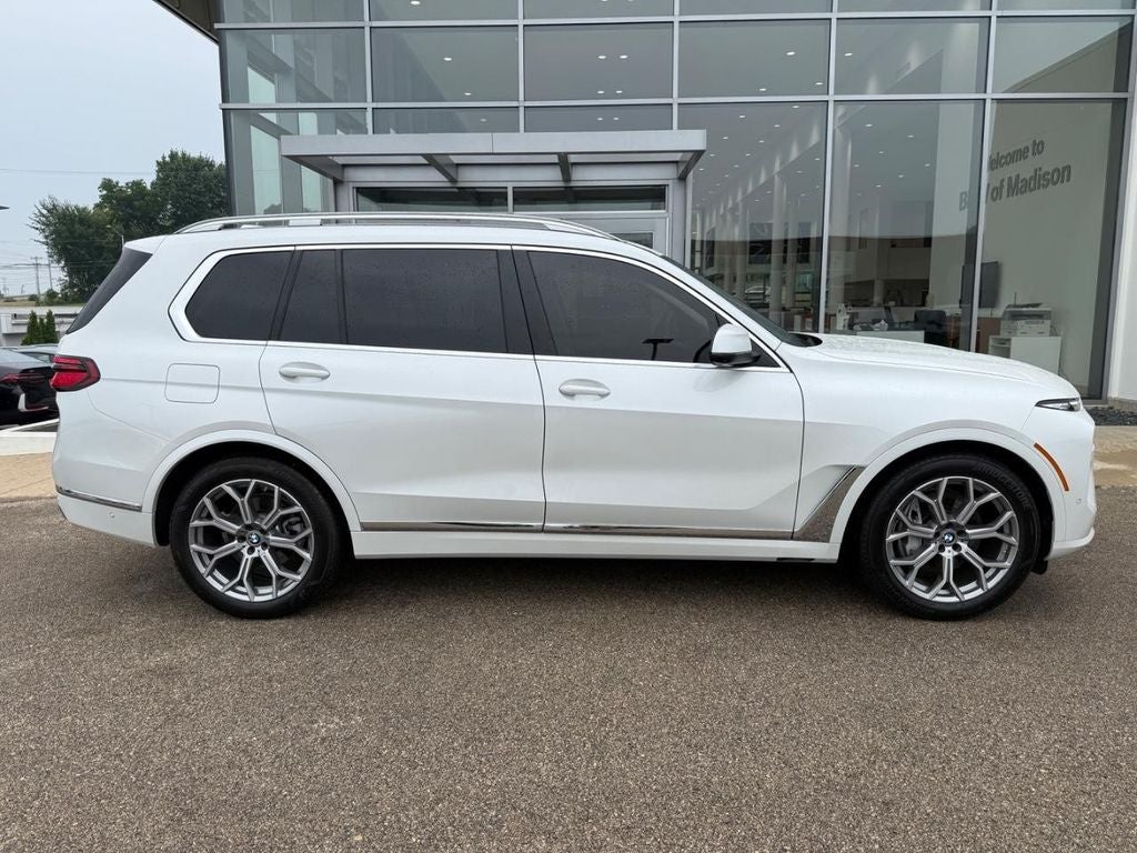 2024 BMW X7 xDrive40i