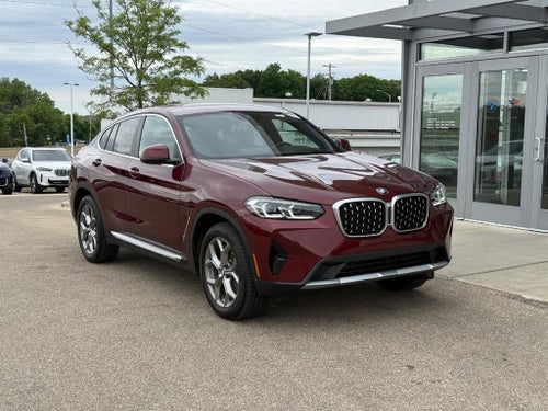 2025 BMW X4 xDrive30i