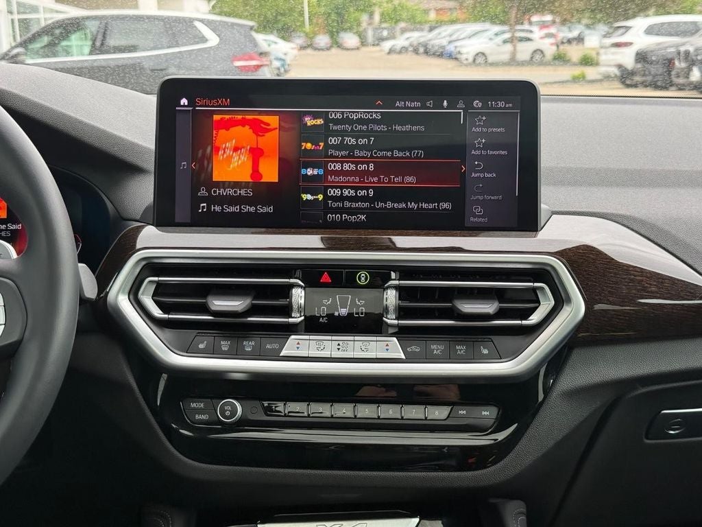 2025 BMW X4 xDrive30i