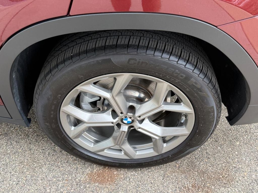 2025 BMW X4 xDrive30i