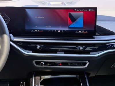 2026 BMW X7 M60i