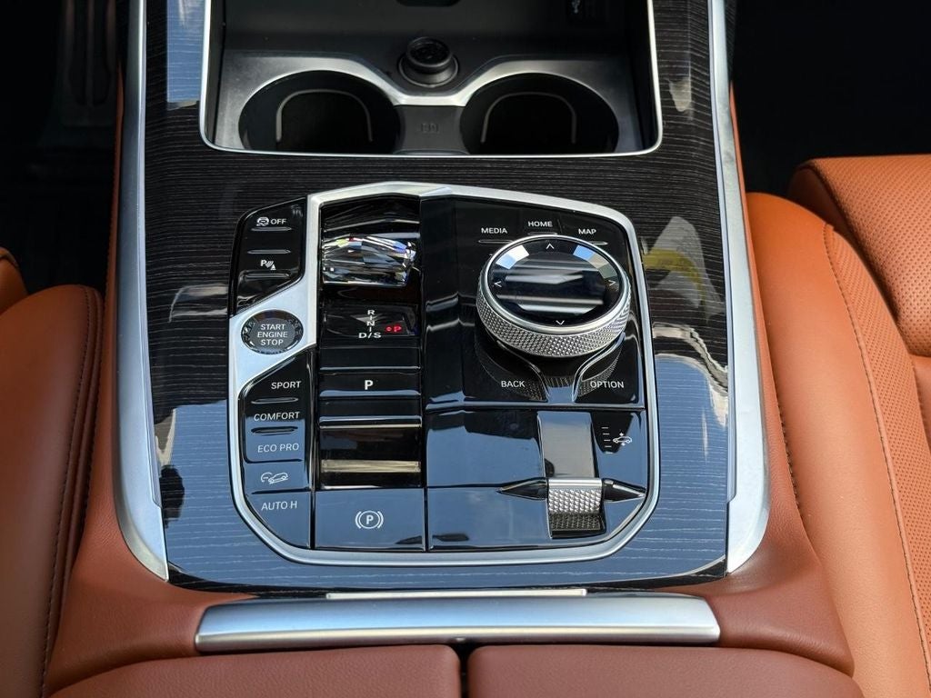2026 BMW X7 M60i