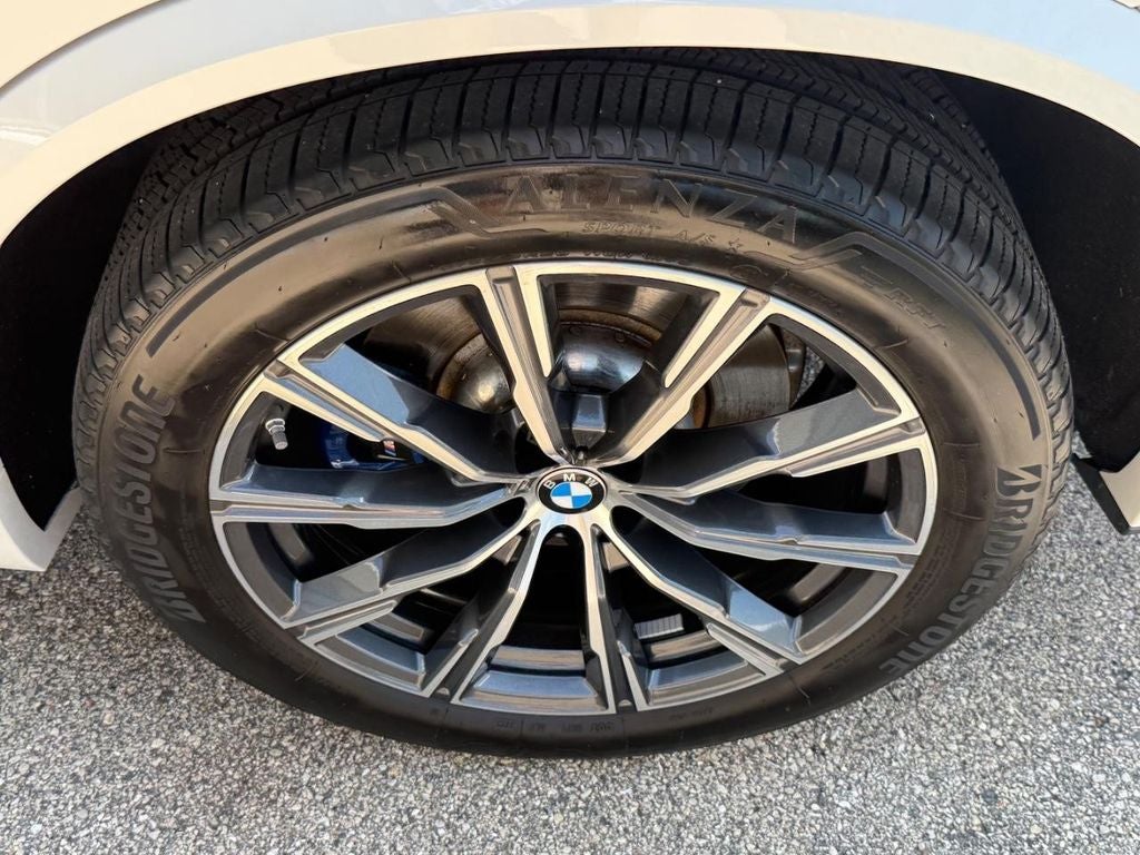 2024 BMW X5 M60i