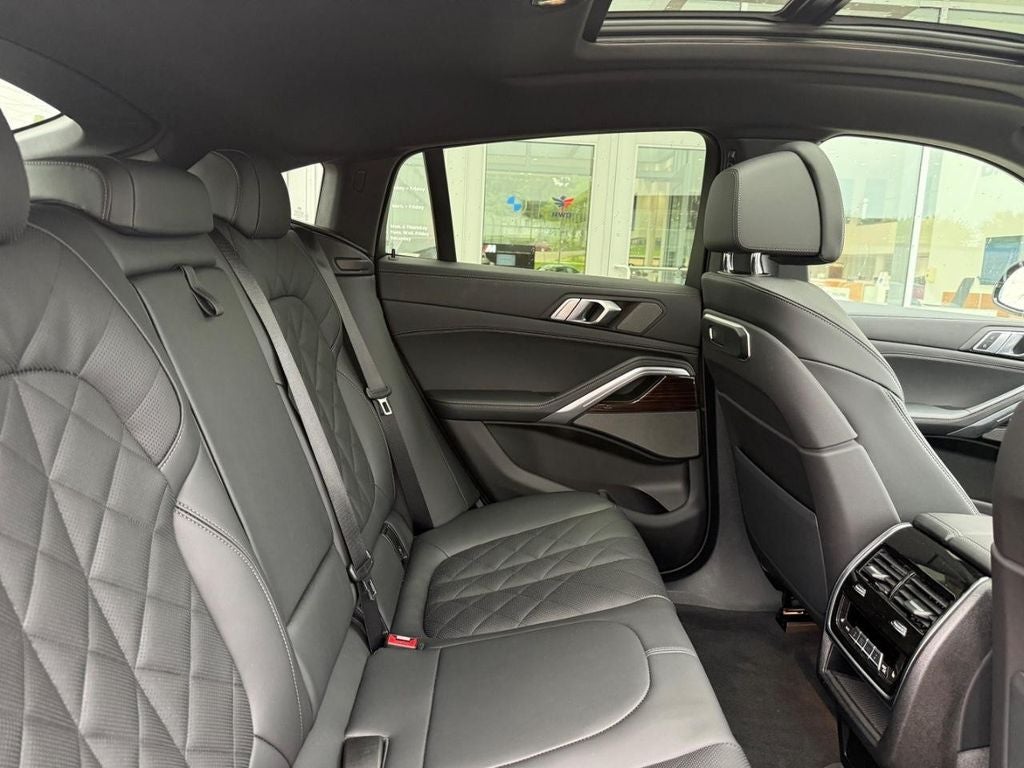 2026 BMW X6 xDrive40i