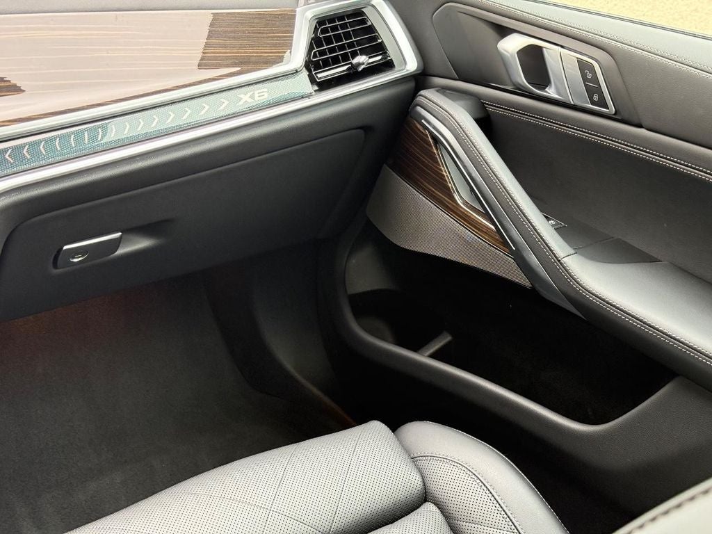2026 BMW X6 xDrive40i