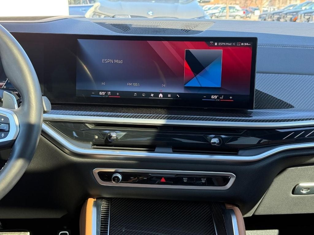 2025 BMW X6 M60i