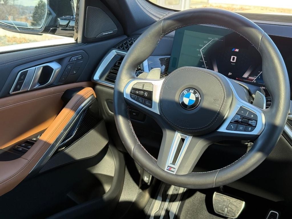 2025 BMW X6 M60i