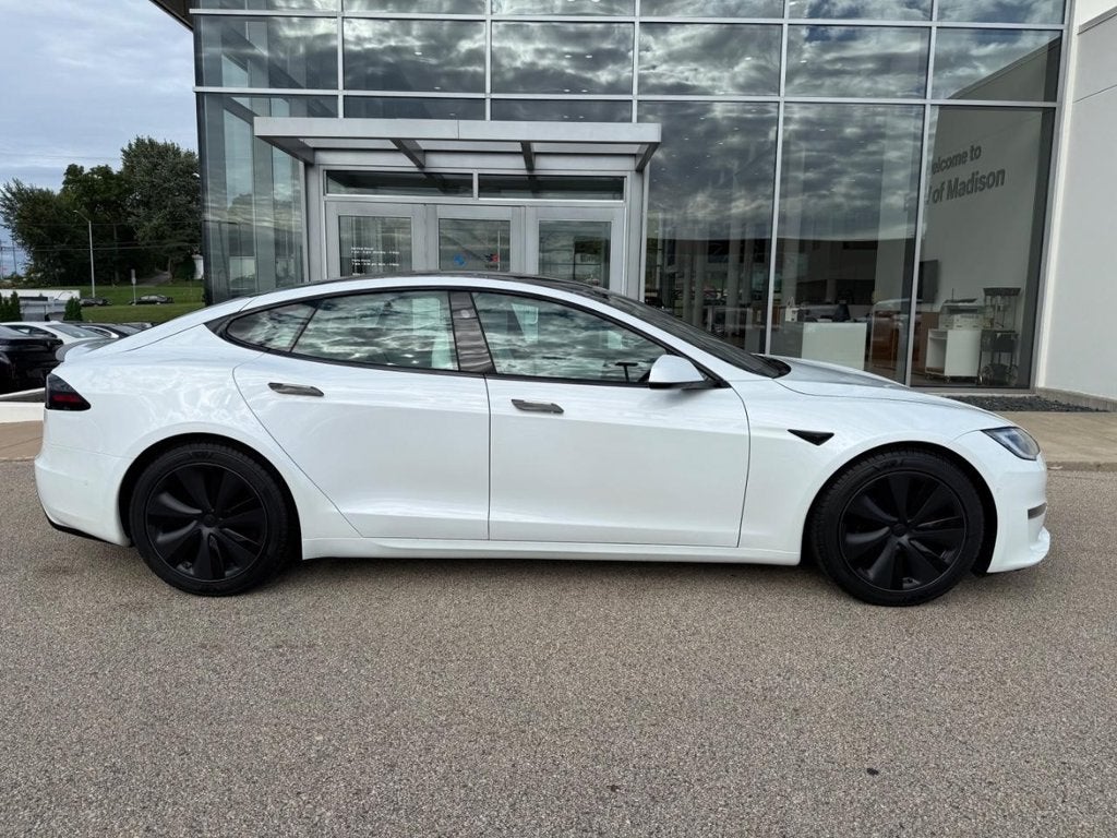 2022 Tesla Model S Plaid