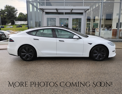 2022 Tesla Model S Plaid