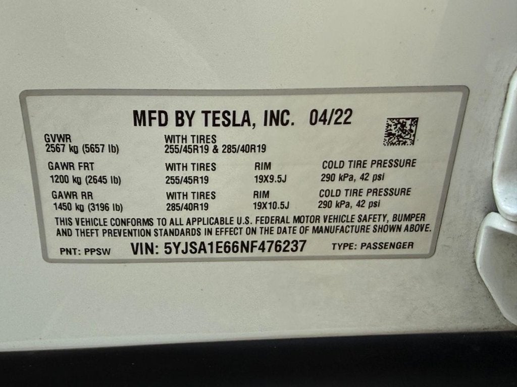 2022 Tesla Model S Plaid
