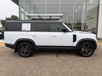 2023 Land Rover Defender 130 SE