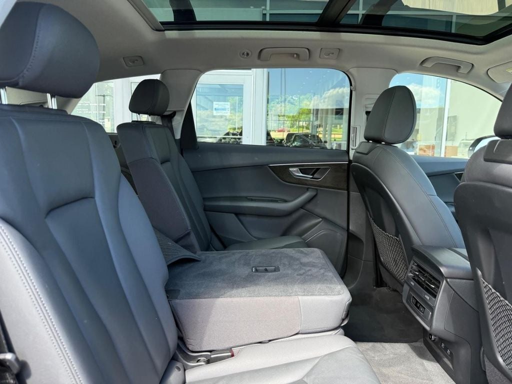 2021 Audi Q7 55 Premium quattro