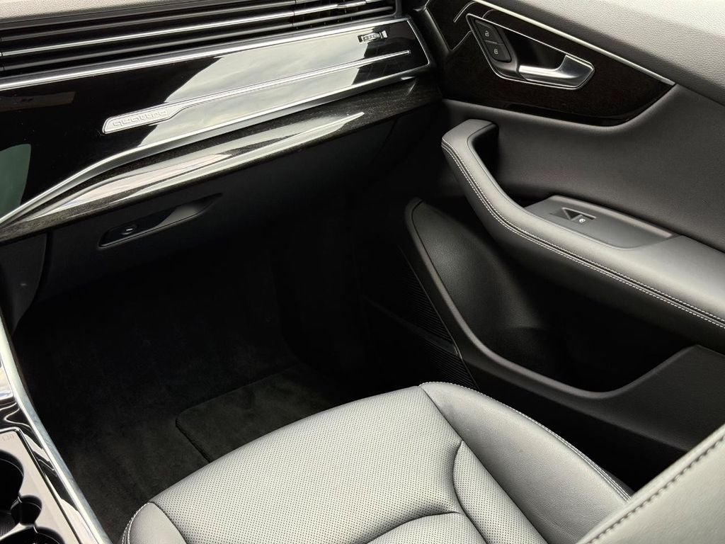 2023 Audi Q8 55 Prestige quattro