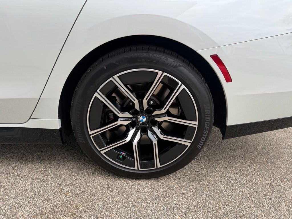2025 BMW 7 Series 760i xDrive
