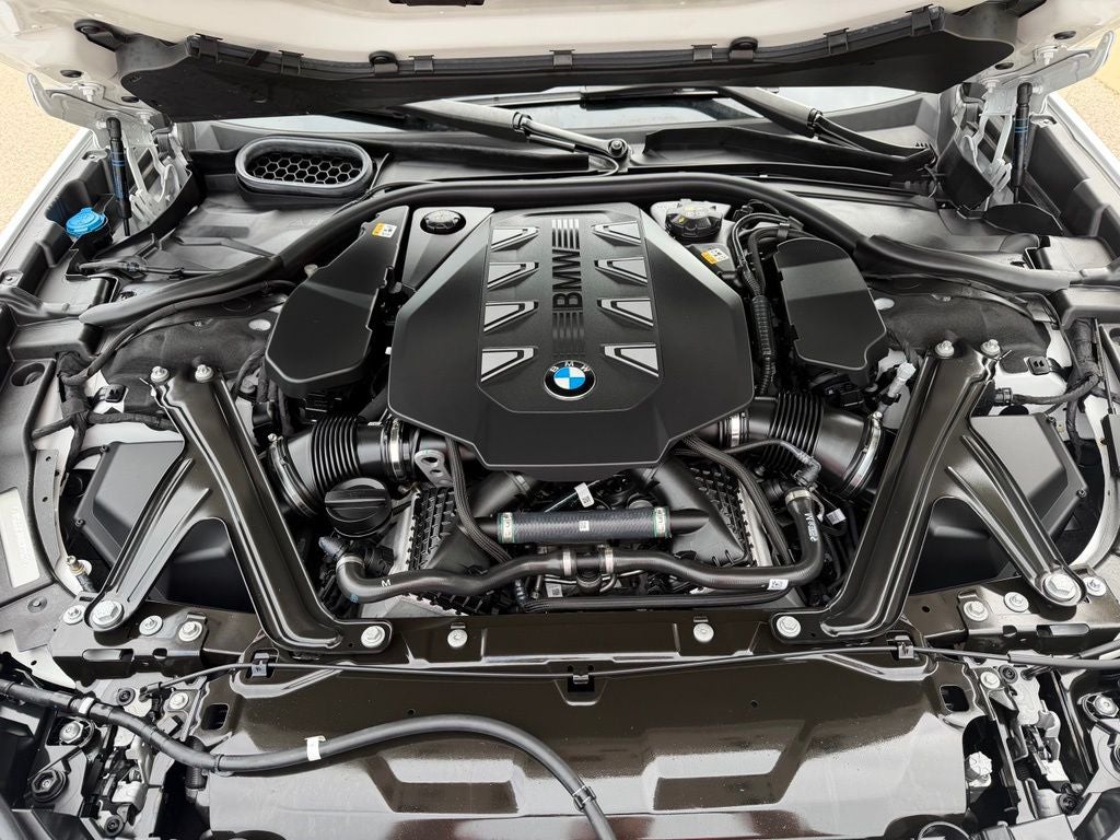 2025 BMW 7 Series 760i xDrive