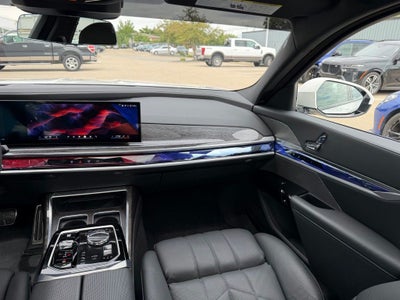 2025 BMW 7 Series 760i xDrive