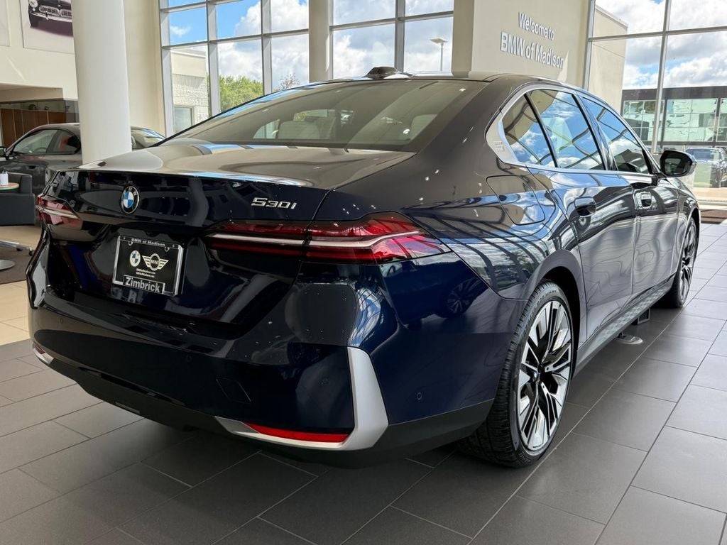 2026 BMW 5 Series 530i xDrive