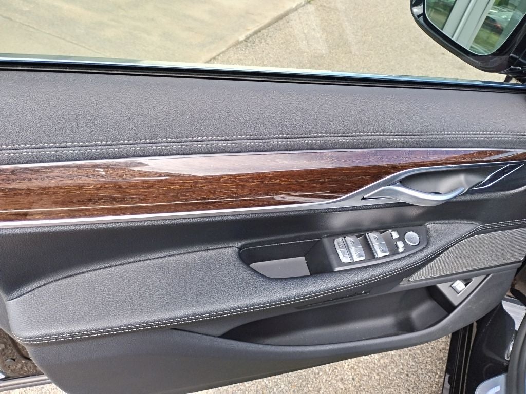 2020 BMW 7 Series 740i xDrive