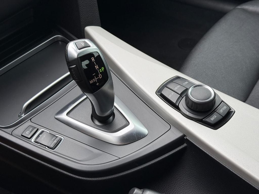 2018 BMW 3 Series 320i xDrive