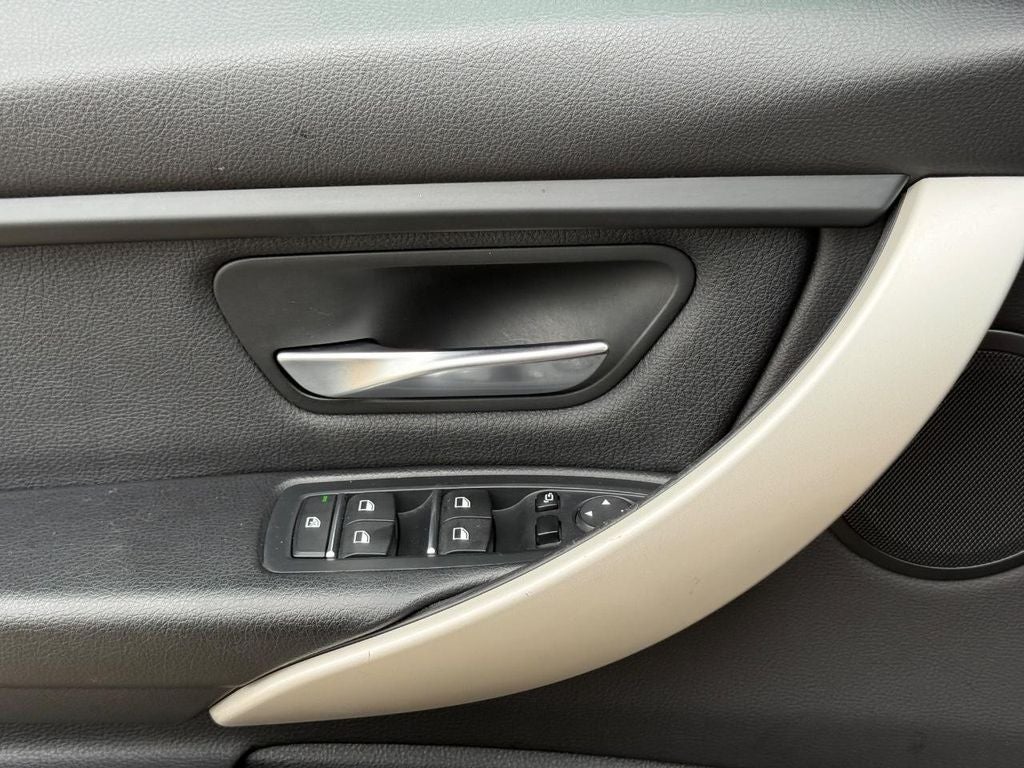2018 BMW 3 Series 320i xDrive