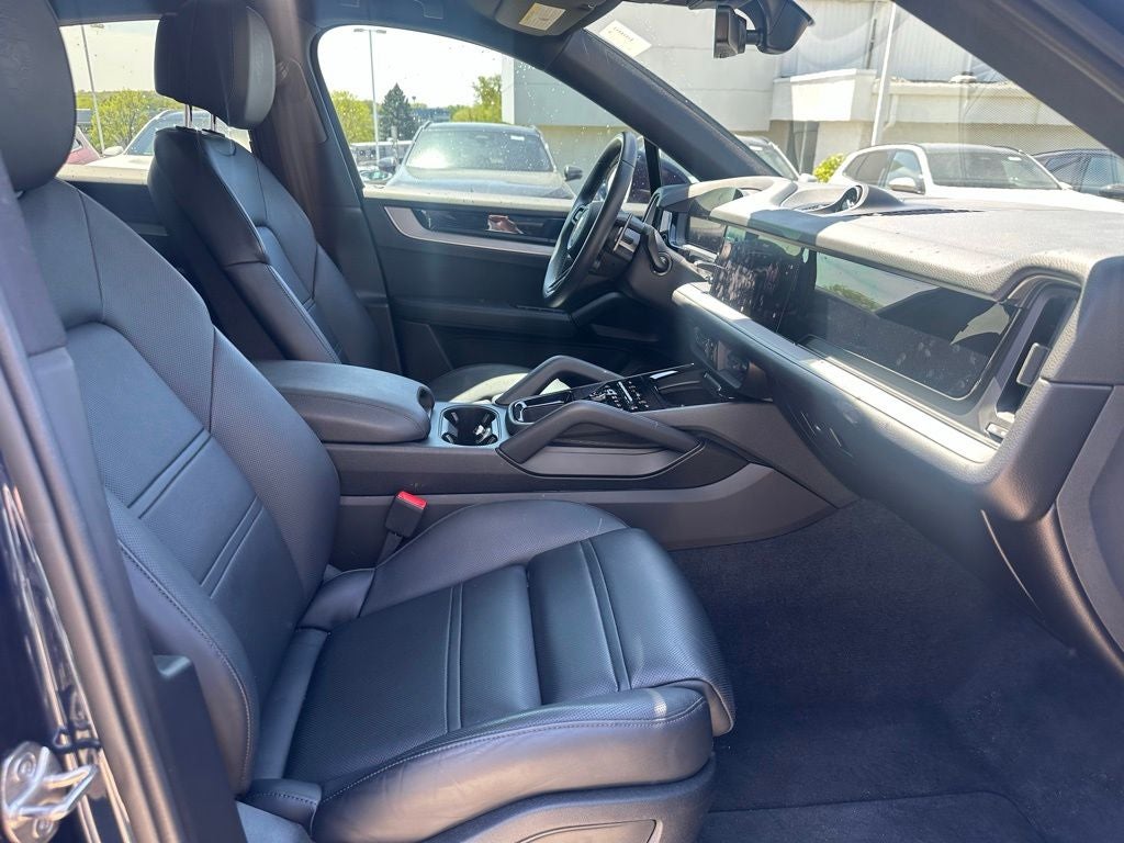 2024 Porsche Cayenne Coupe Base