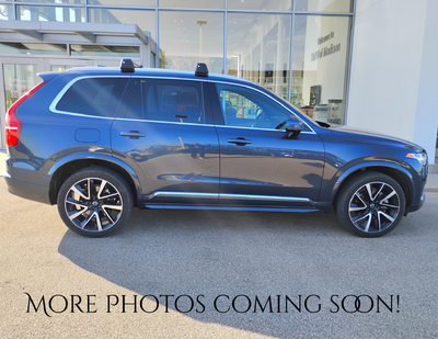 2024 Volvo XC90 B6 Plus Bright Theme
