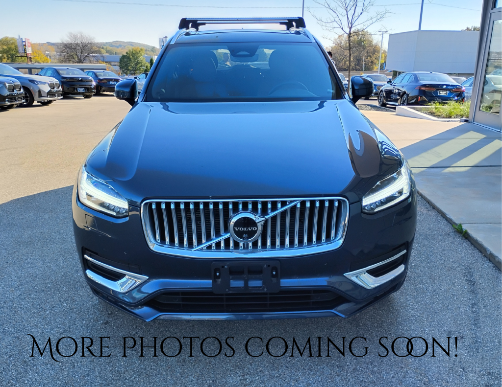 2024 Volvo XC90 B6 Plus Bright Theme