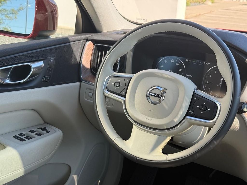 2021 Volvo XC60 T5 Momentum