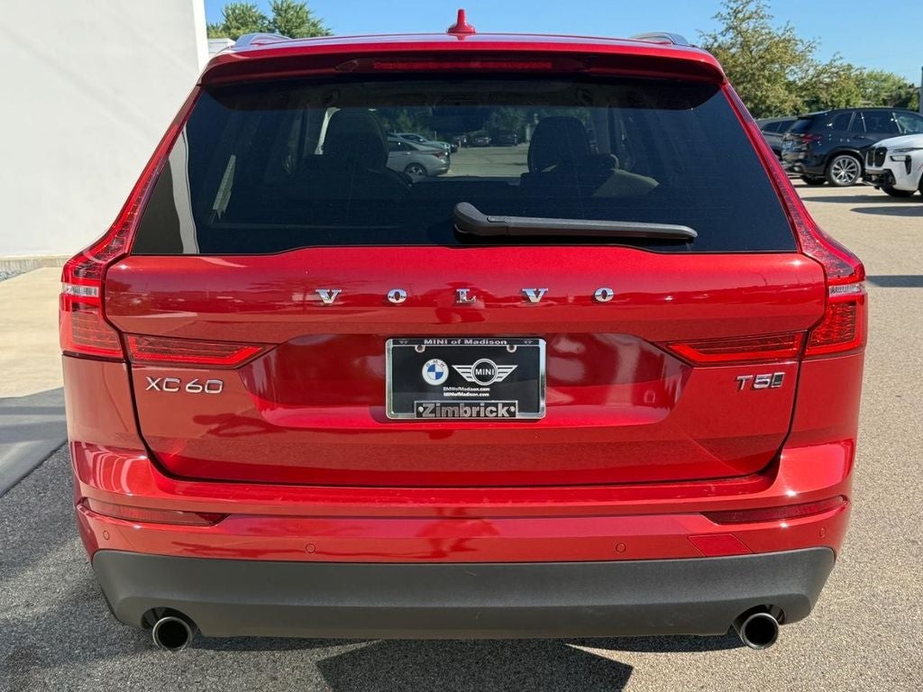 2021 Volvo XC60 T5 Momentum
