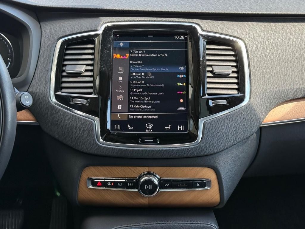 2022 Volvo XC90 Recharge Plug-In Hybrid T8 Inscription Expression 6 Passenger