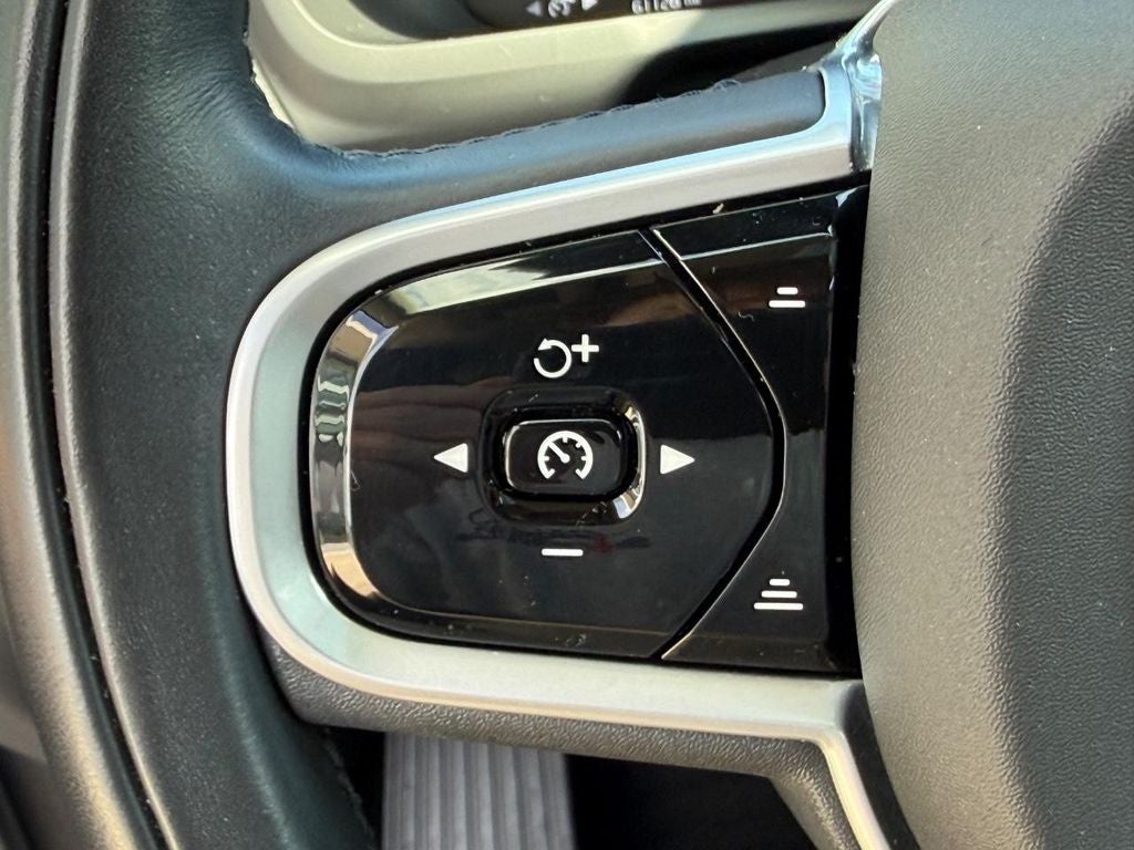 2022 Volvo XC90 Recharge Plug-In Hybrid T8 Inscription Expression 6 Passenger