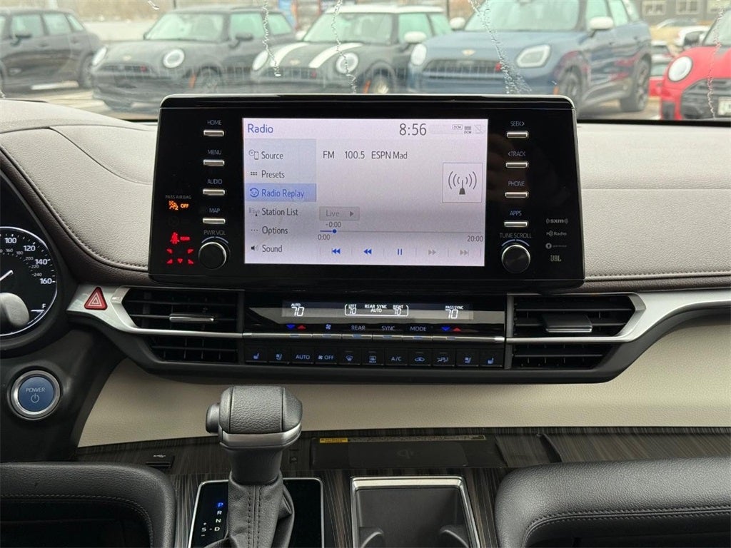 2023 Toyota Sienna Platinum 7 Passenger