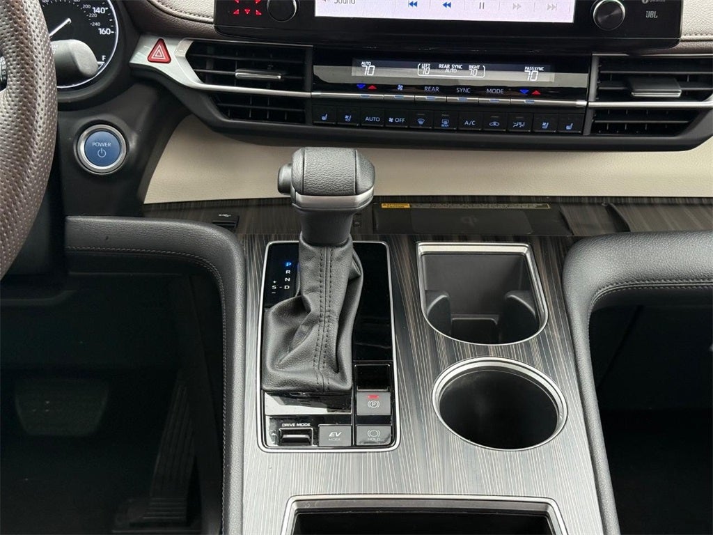 2023 Toyota Sienna Platinum 7 Passenger