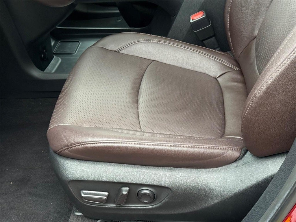 2023 Toyota Sienna Platinum 7 Passenger