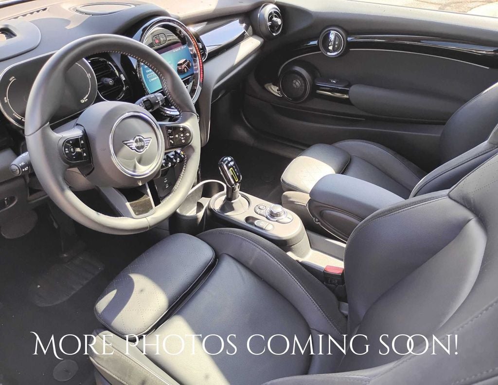 2024 MINI HARDTOP 2 DOOR Iconic