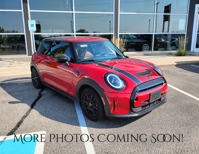 2024 MINI HARDTOP 2 DOOR Iconic