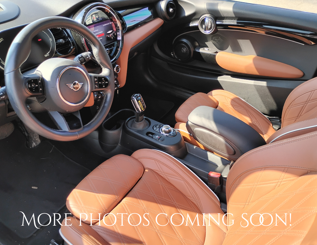 2024 MINI HARDTOP 2 DOOR Iconic
