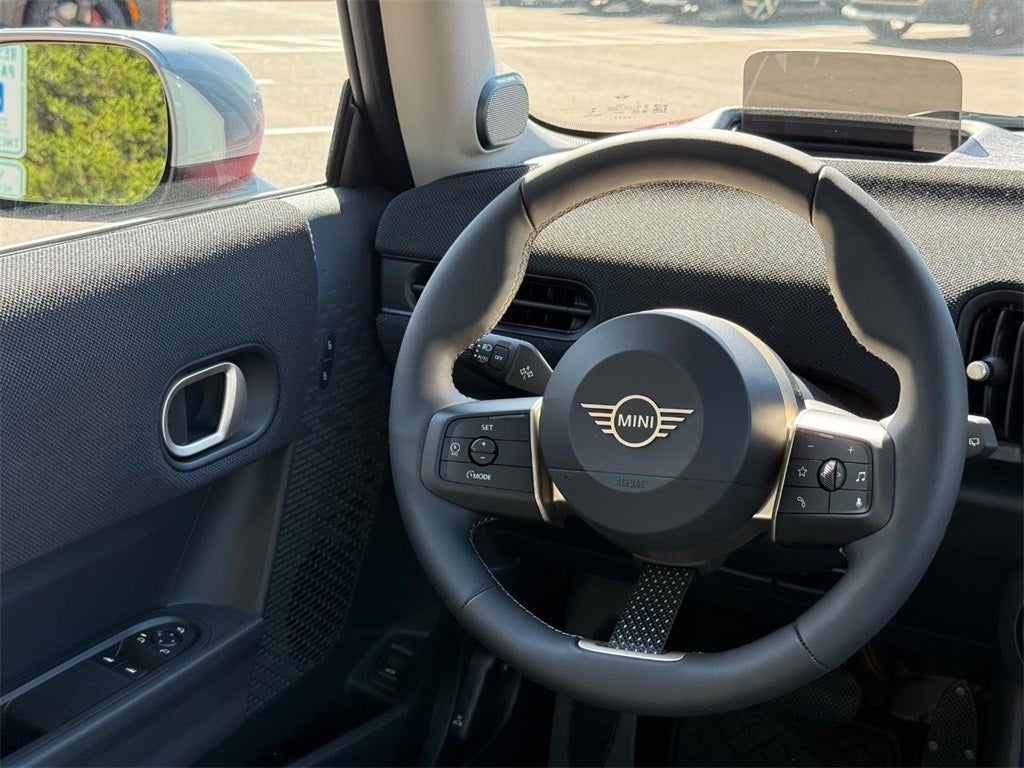 2025 MINI HARDTOP 2 DOOR ICONIC