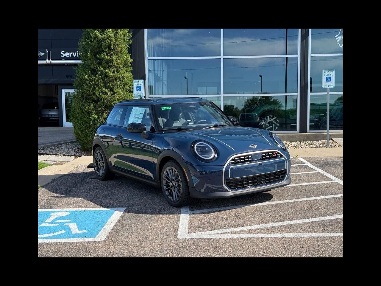 2026 MINI Hardtop Cooper S's photo